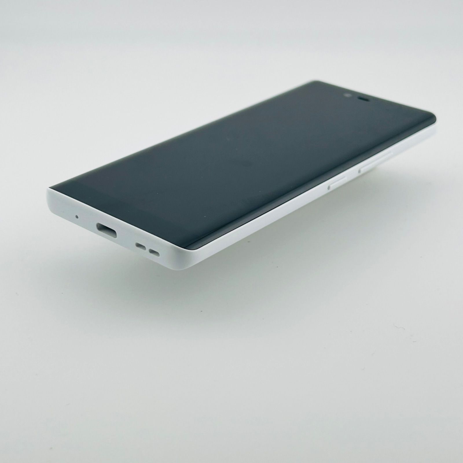 バッテリー良好 Rakuten Hand 5G P780 128GB ホワイト SIMフリー(sim