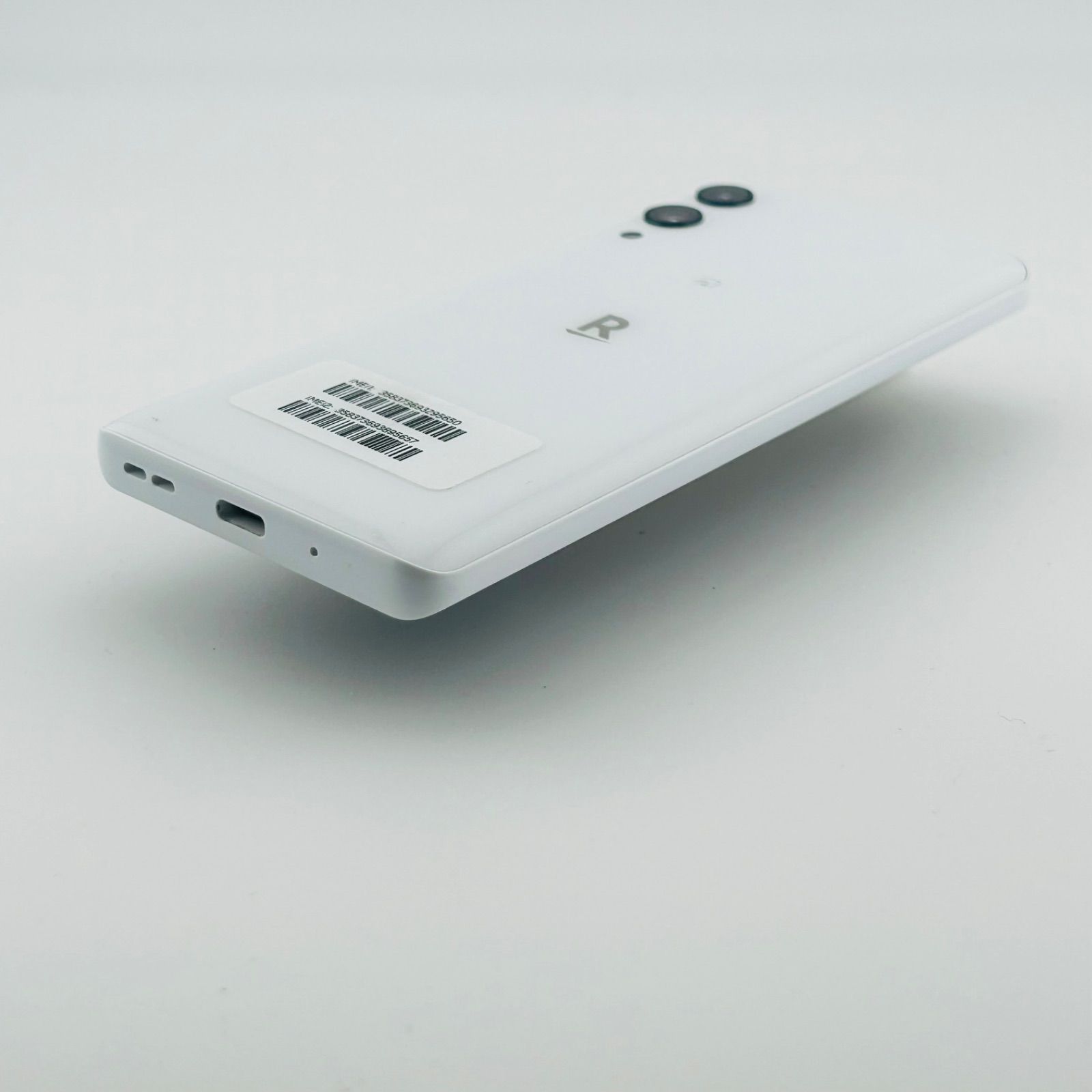 バッテリー良好 Rakuten Hand 5G P780 128GB ホワイト SIMフリー(sim