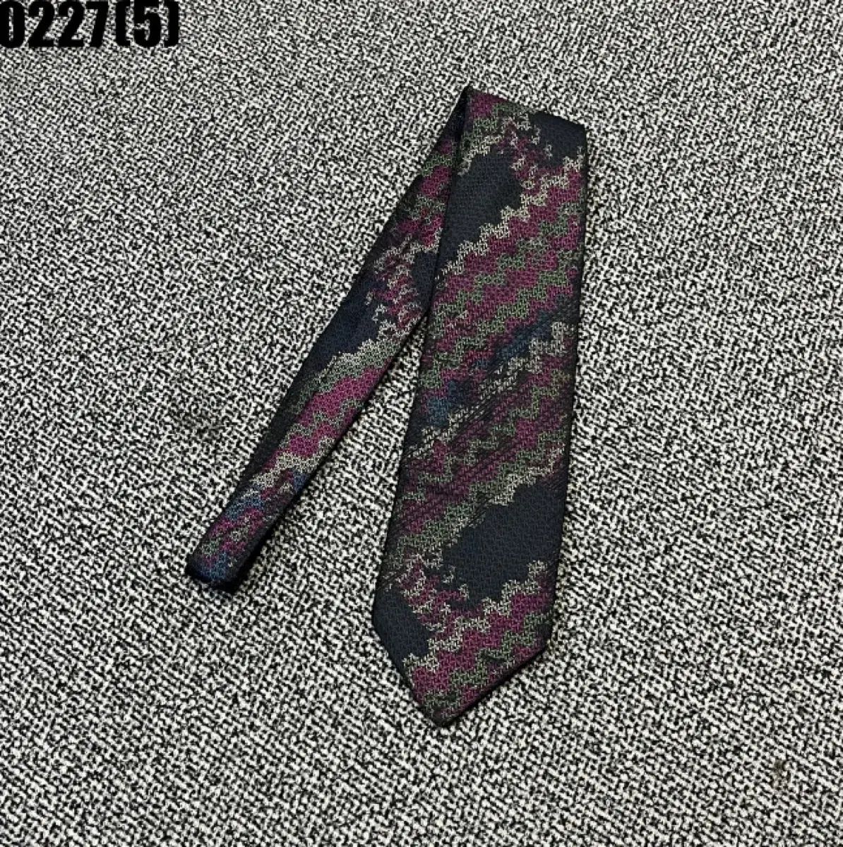 ミッソーニ パータン ネック タイ 0227
