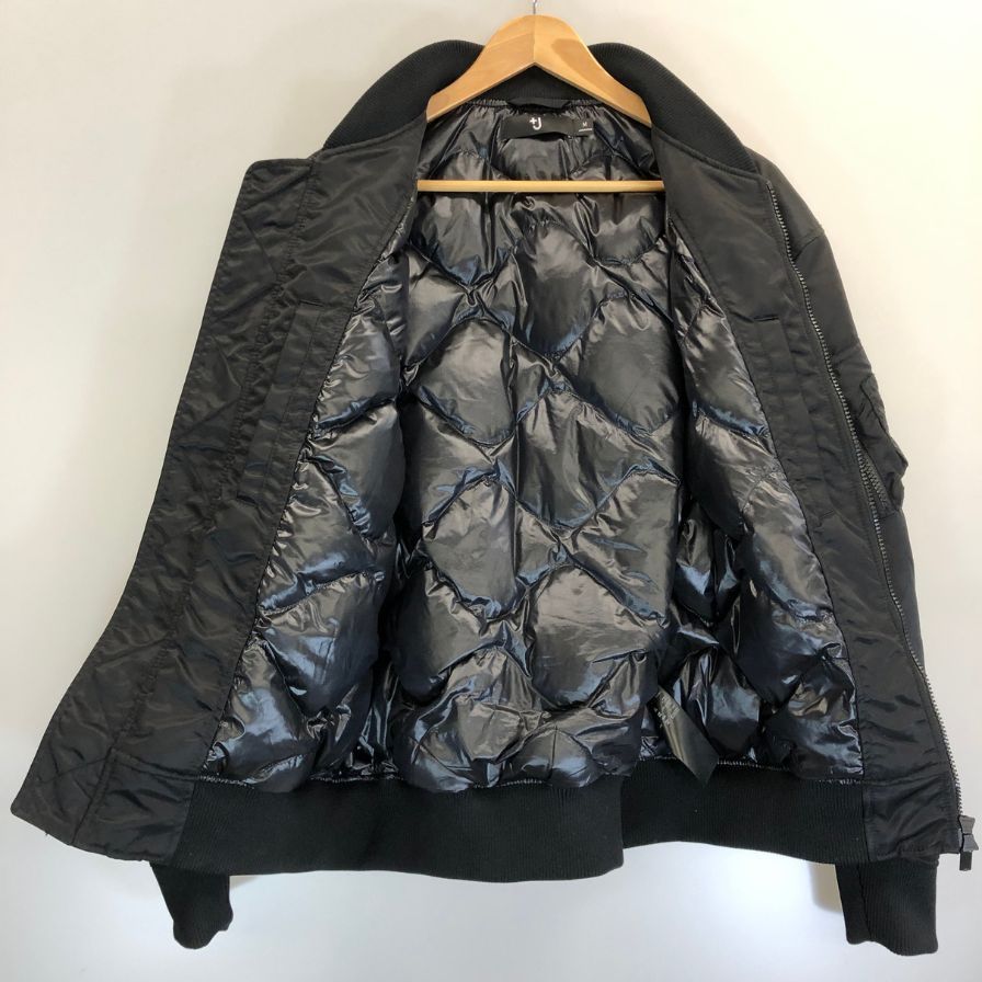 ユニクロ +J ハイブリッドダウンオーバーサイズ MA-1【AFA10】 - メルカリ