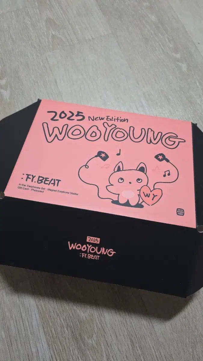 ATEEZ（エイティーズ・アチズ） ウヨン(WOOYOUNG) 誕生日 MD（イヤホン