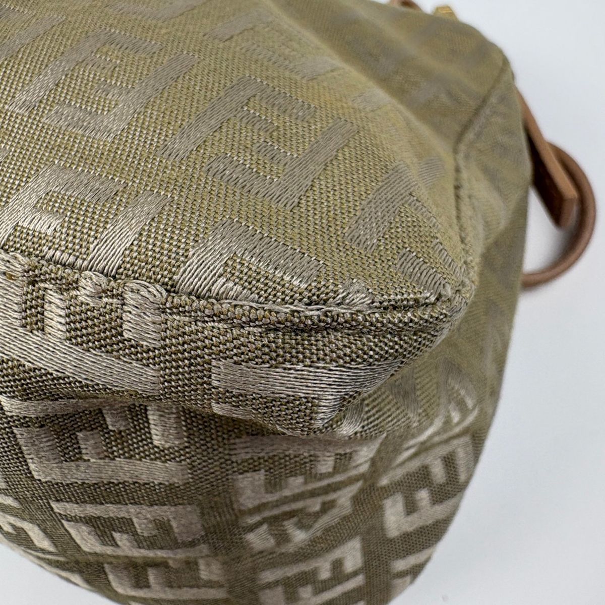 フェンディ FENDI ズッキーノ柄 ショルダーバッグ ミニ マンマバゲット 