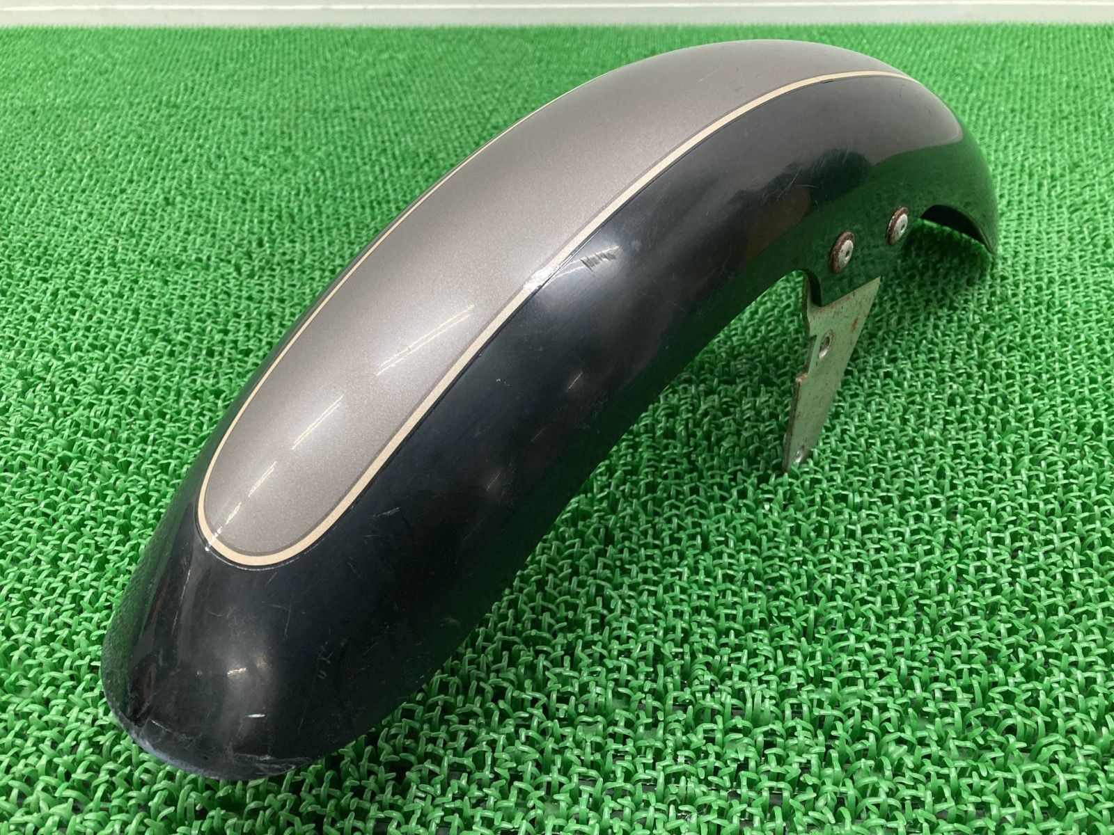 ビラーゴ250 フロントフェンダー 黒/ガンM 2UJ ヤマハ 純正 中古 バイク 部品 3DM XV250Virago 割れ欠け無し 品薄 希少品 rA