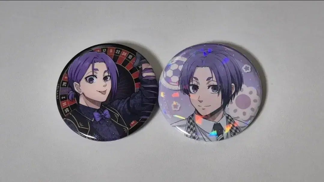ブルーロック レオ バッジ 出品 ブルーロック 御影玲王 缶バッジ 御影