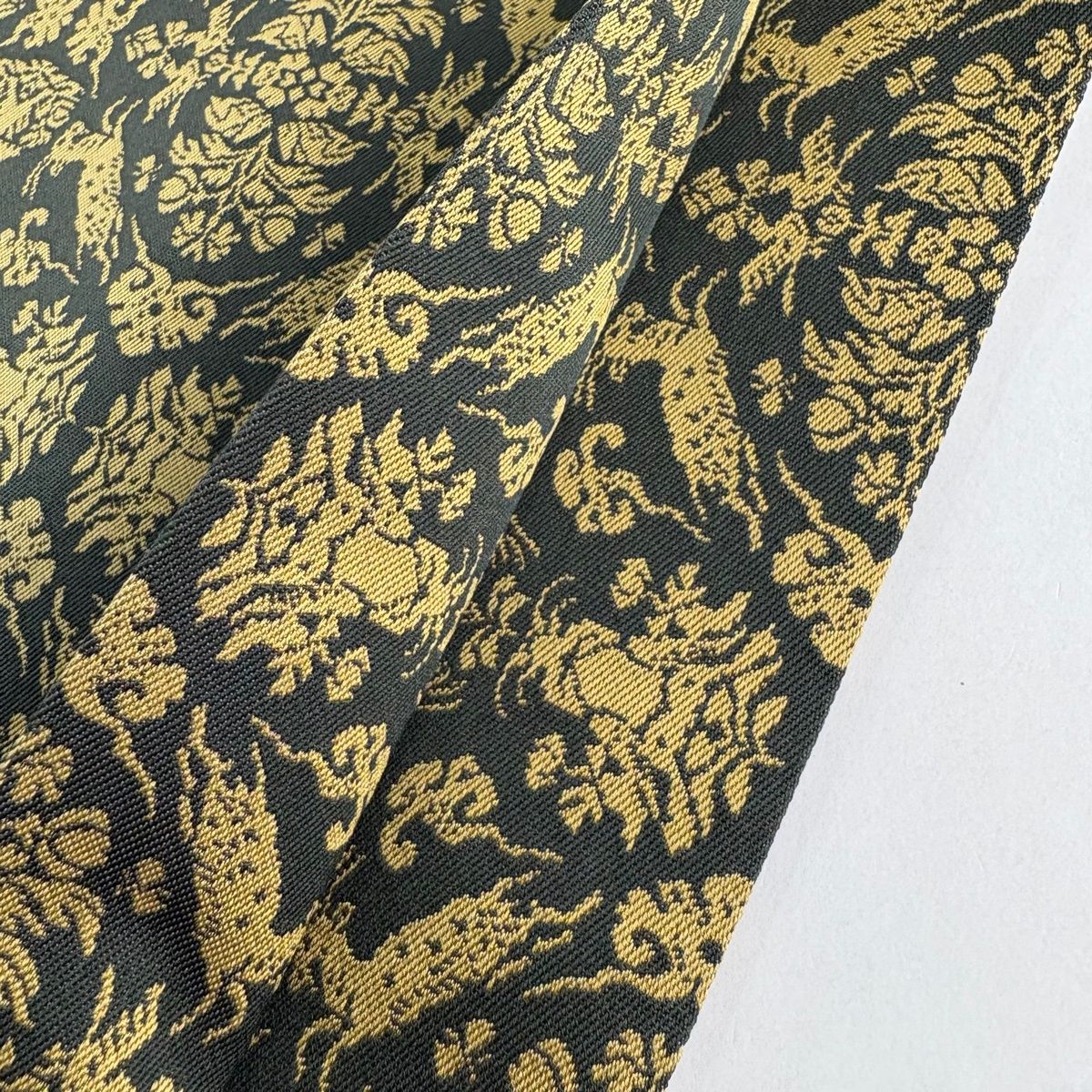 美品】 開き名古屋帯 名品 龍村美術織物 比翼仕立て 山羊花卉文錦 深緑