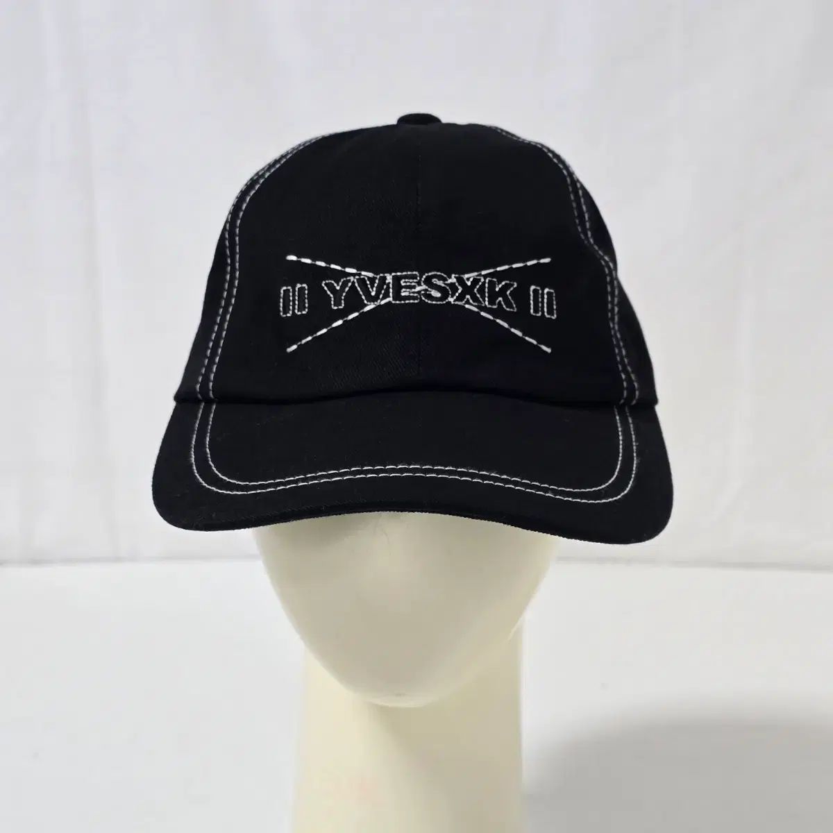 YVESXK 입섹 ブラック スティッチ ベースボールキャップ 帽子 free 1113