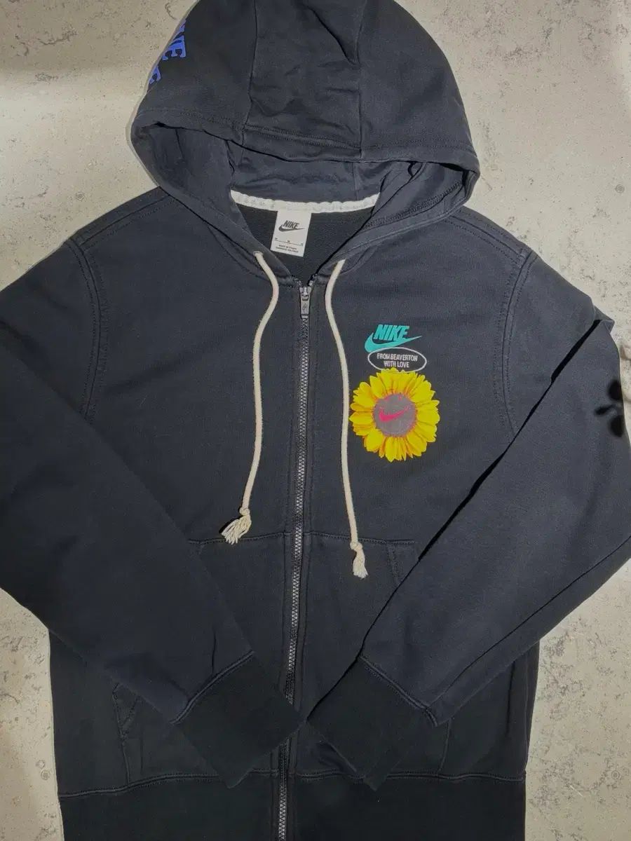 クリーム価格18万円 NIKEフレンチテリー フーディー ジップアップ M