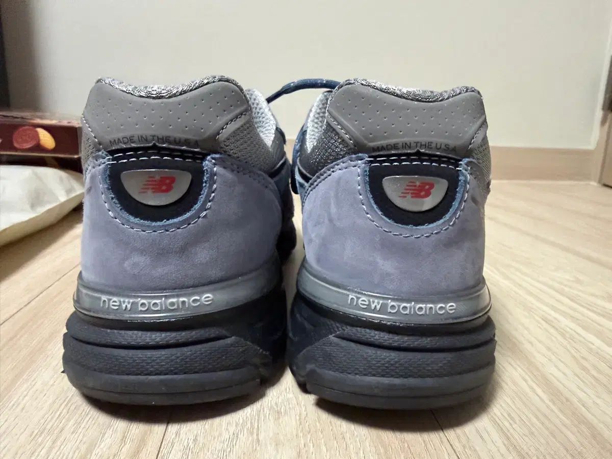ニューバランス 990v4 アーティック グレー 275 【公式通販】