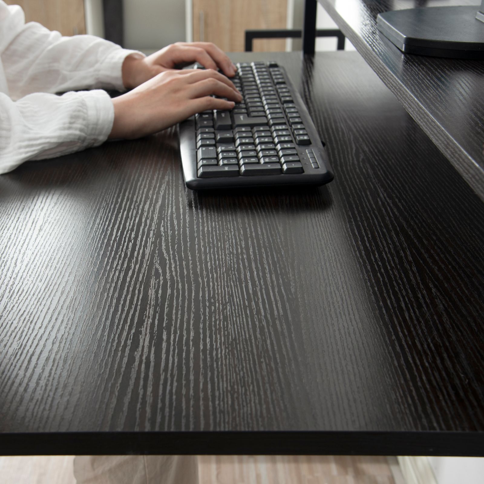 キャスター付きで移動