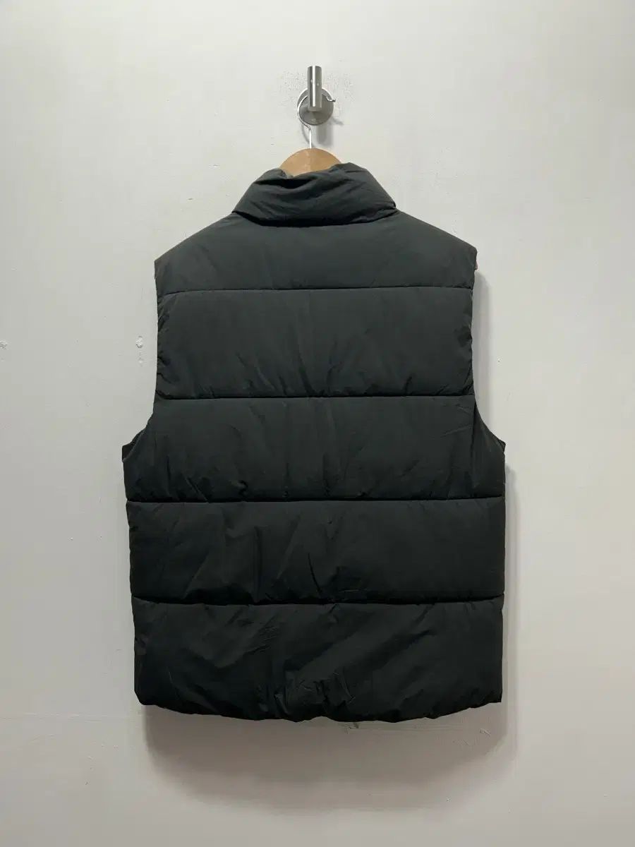 GUESS ブラック グレー ダウン ベスト L