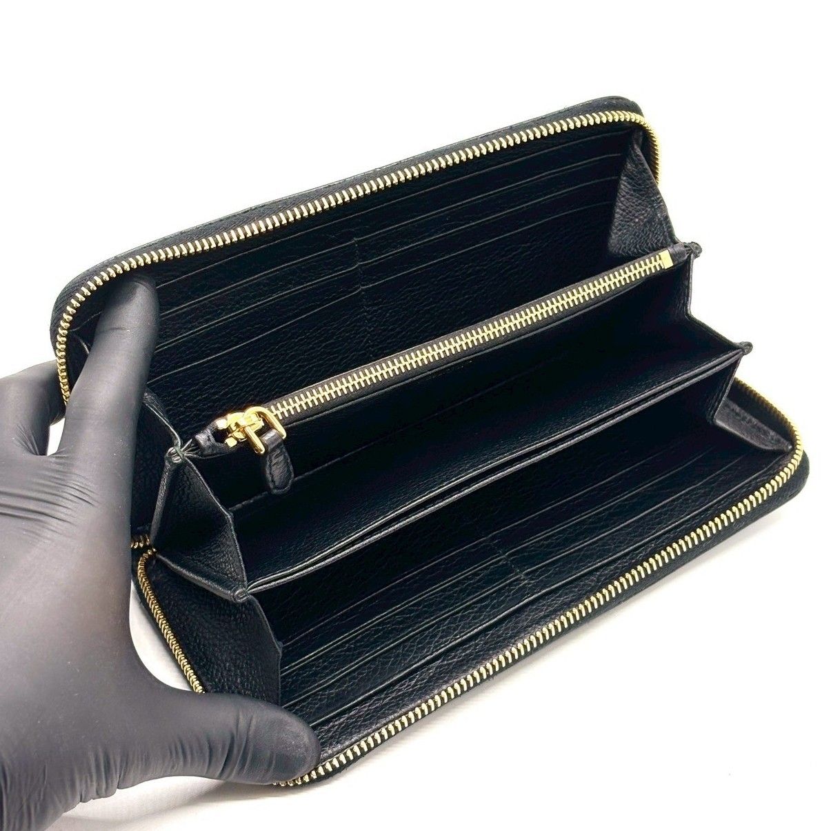 黒金の格上感】 PRADA 長財布 ラウンドファスナー ヴィッテロムーヴ