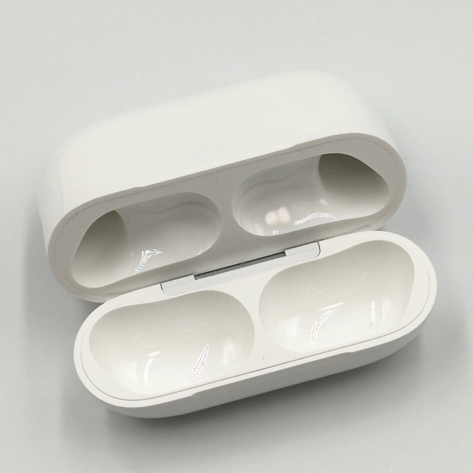 Apple AirPods Pro 第3世代 充電ケースのみ Apple AirPods Pro 第3世代 