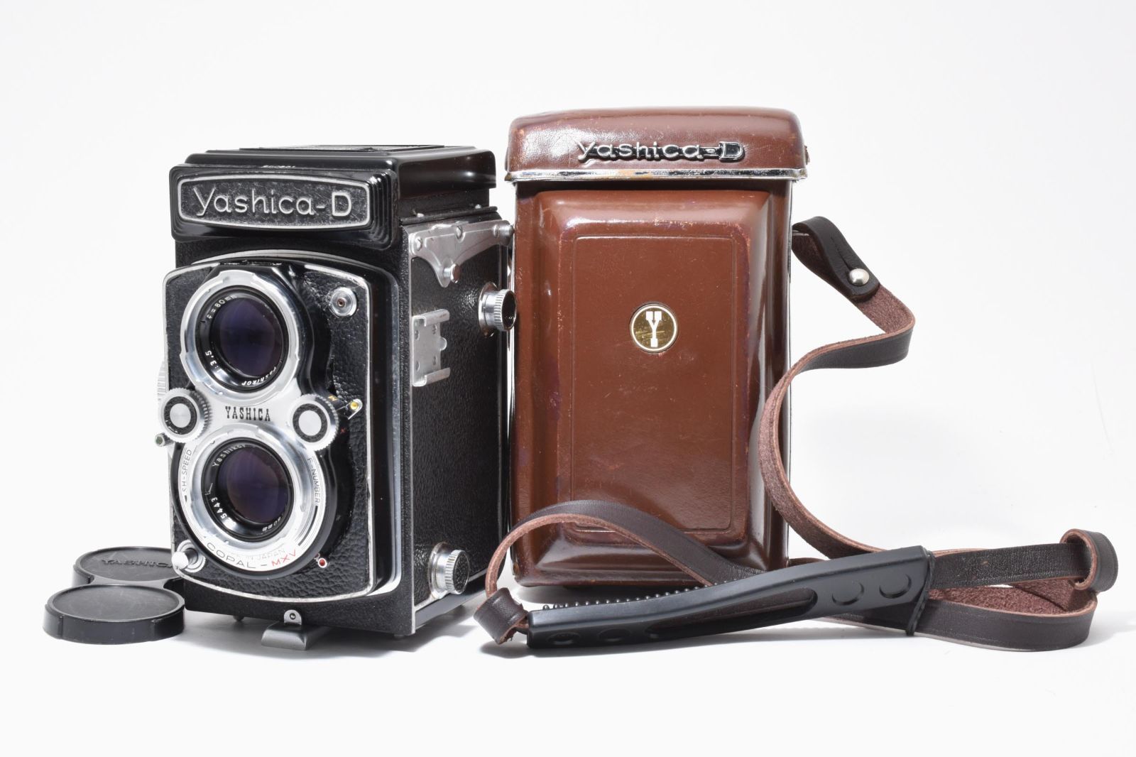 4902 ヤシカ Yashica D Black Yashikor 80mm f3.5 二眼レフ フィルム