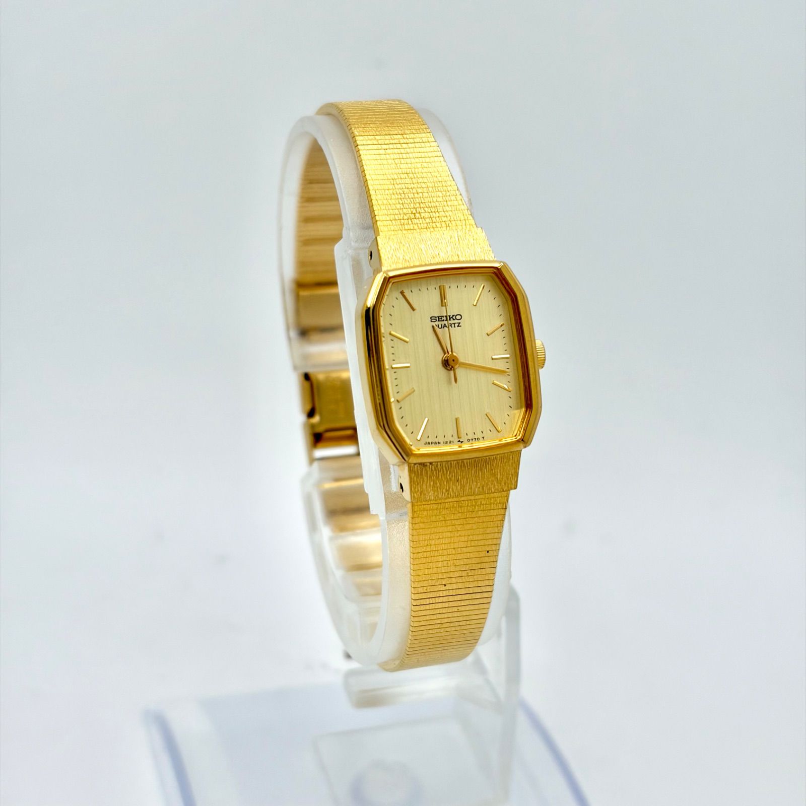 美品/新品電池】SEIKO セイコー レディース 腕時計 ゴールド