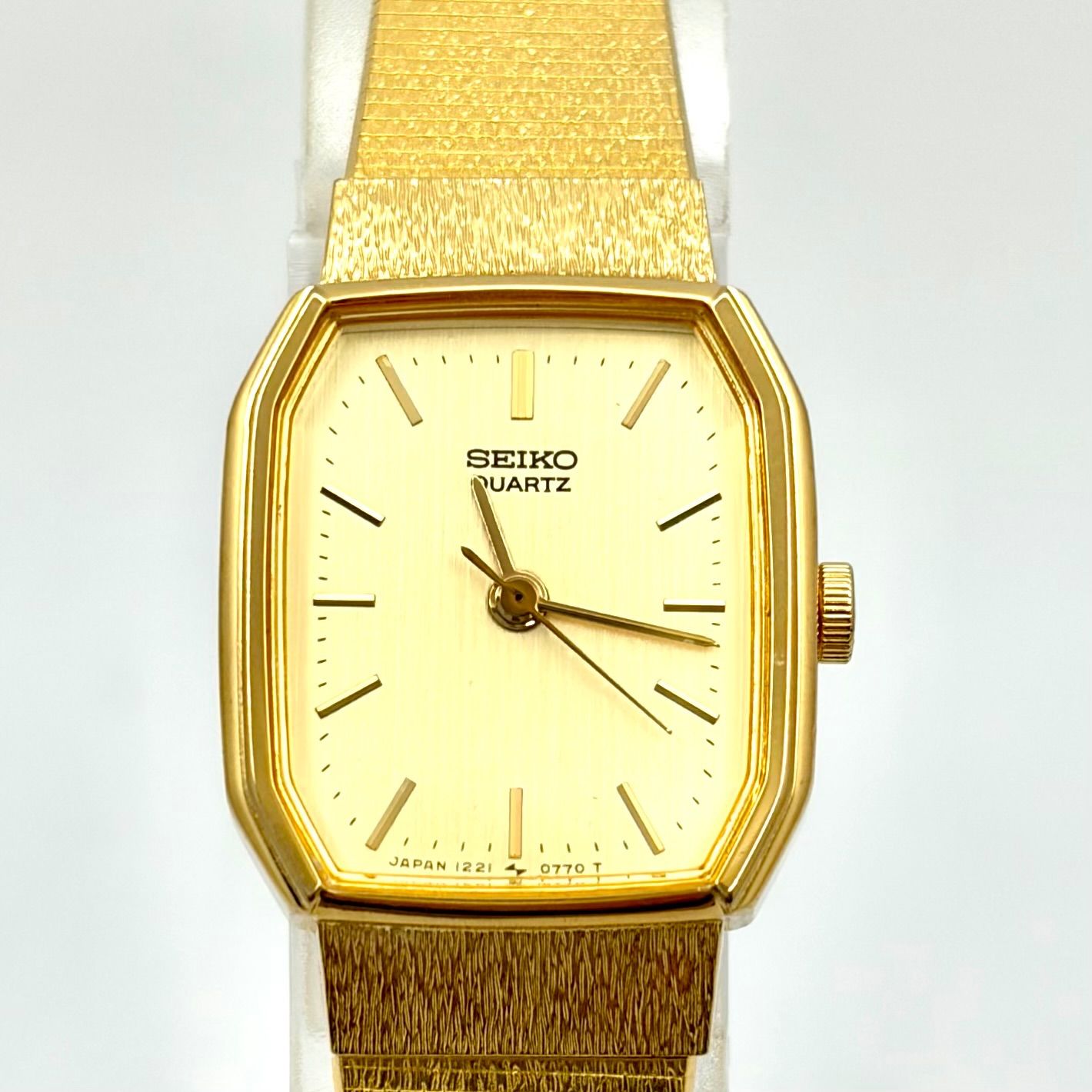 美品/新品電池】SEIKO セイコー レディース 腕時計 ゴールド