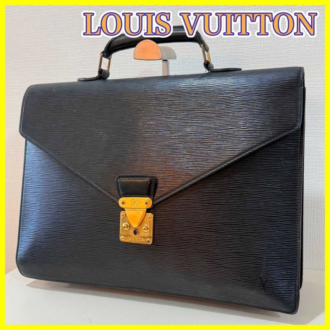 LOUIS コンセイエ エピ ビジネスバッグ VUITTONルイヴィトン ■美品■LOUIS VUITTON（ルイ・ヴィトン） セルヴィエット エピ ヴィトン ルイ バッグ