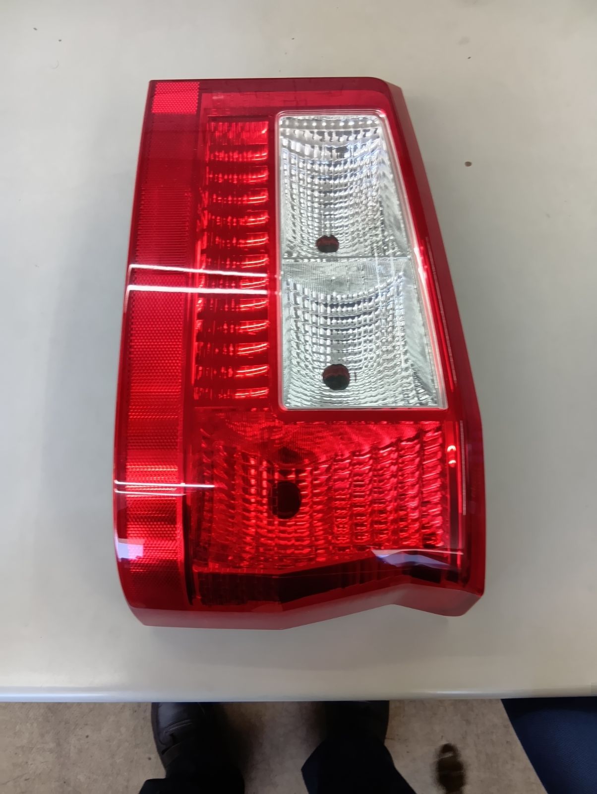 コースター テールレンズ RH 18514 0041 SKG‑XZB70‑ZRTEY 右側 H30/6