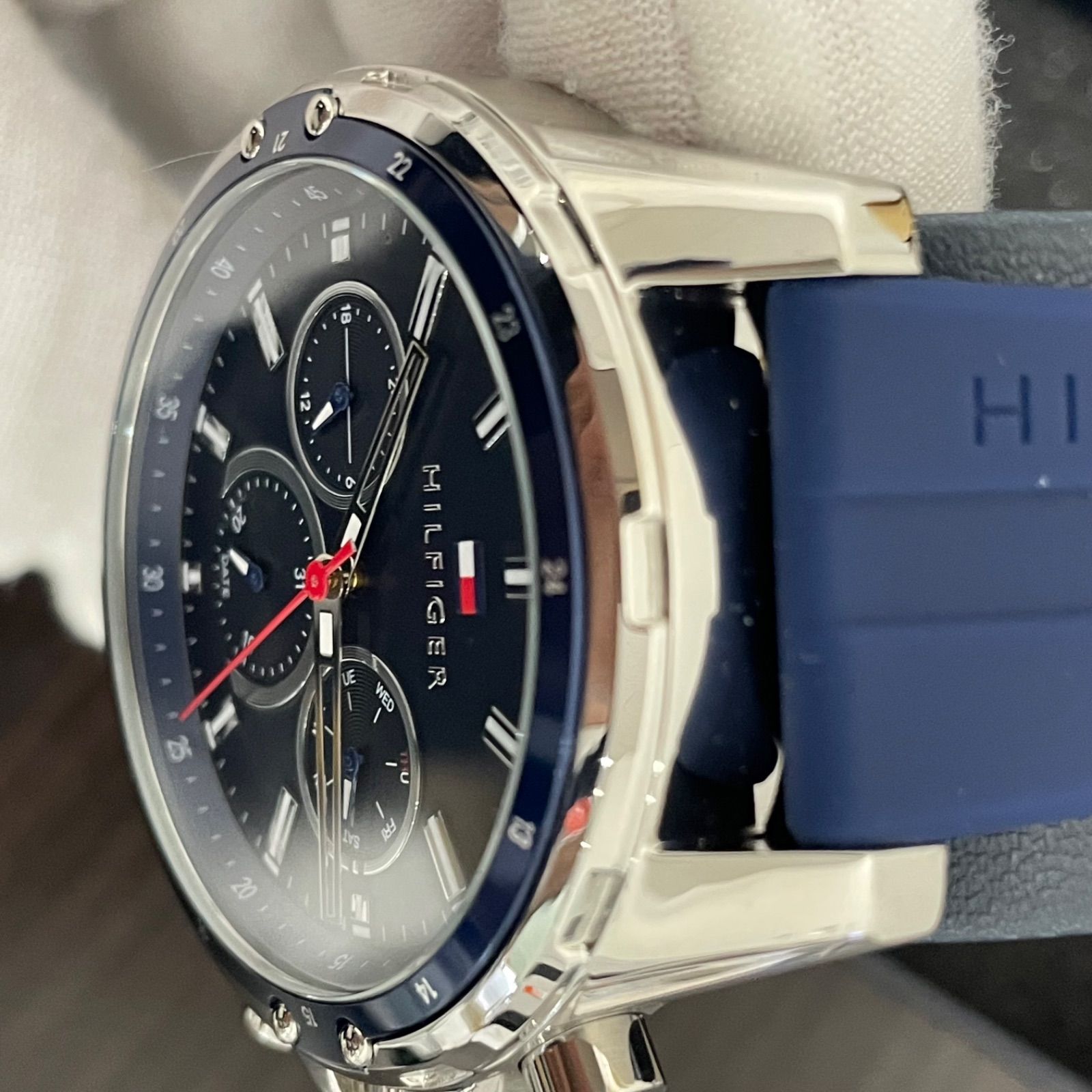 r) 【美品】Tommy Hilfiger トミーヒルフィガー 腕時計 クオーツ MASON 