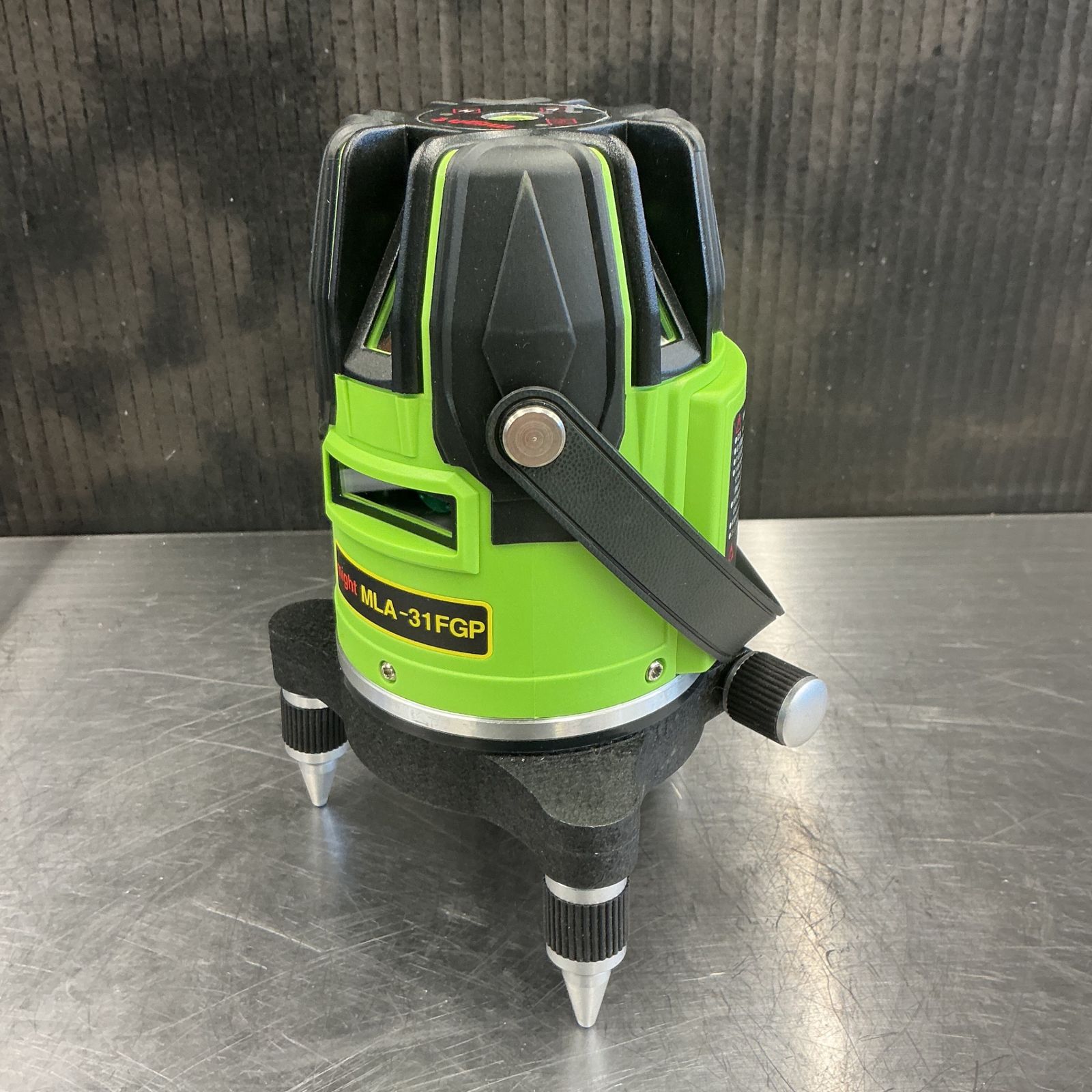 未使用】 マイト工業/might)グリーンレーザー墨出し器 MLA-31FGP