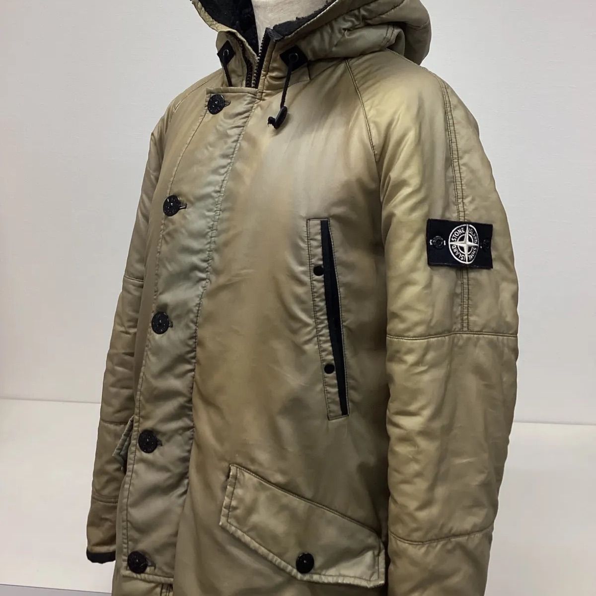 希少 STONE ISLAND ストーンアイランド ダウンジャケット - メルカリ