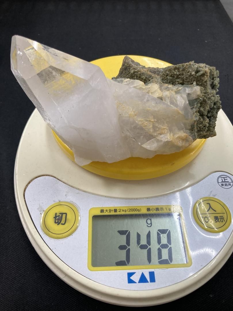 E32555 ヒマラヤ水晶 マニハール産 水晶 ヒマラヤ産 ヒマラヤ水晶 一本剣 原石 天然石 鉱物 パワーストーン クォーツ