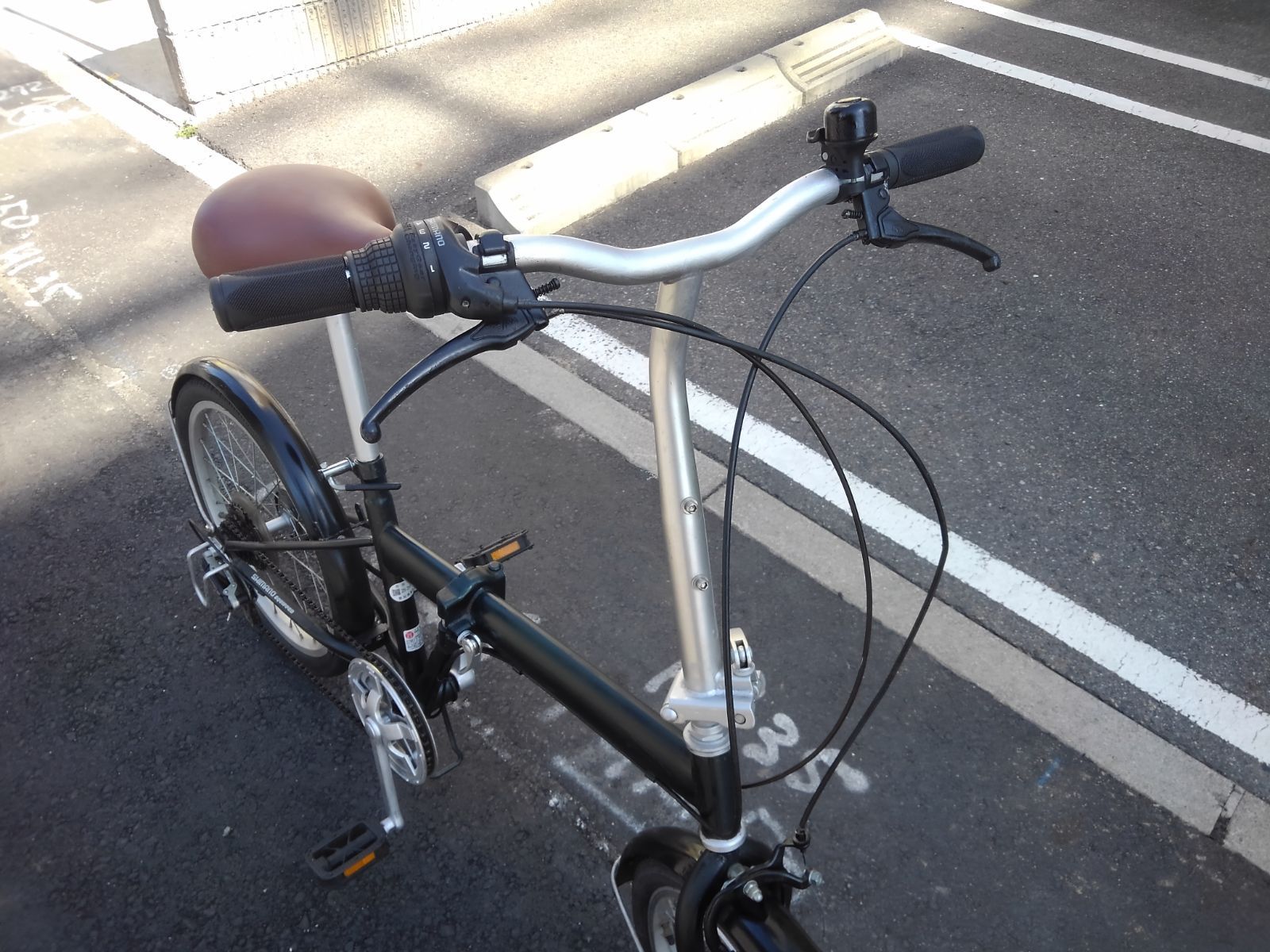 中古自転車３９８７　折り畳み自転車　２０インチ　６段ギヤ　ワイヤー錠　ライトは付属していません 引き取り限定！(名古屋市昭和区)自転車3987 折り畳み自転車 20