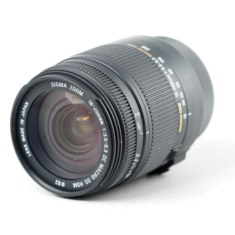 SIGMA シグマ 高倍率ズームレンズ 18-250mm F3.5-6.3 DC MACRO OS HSM