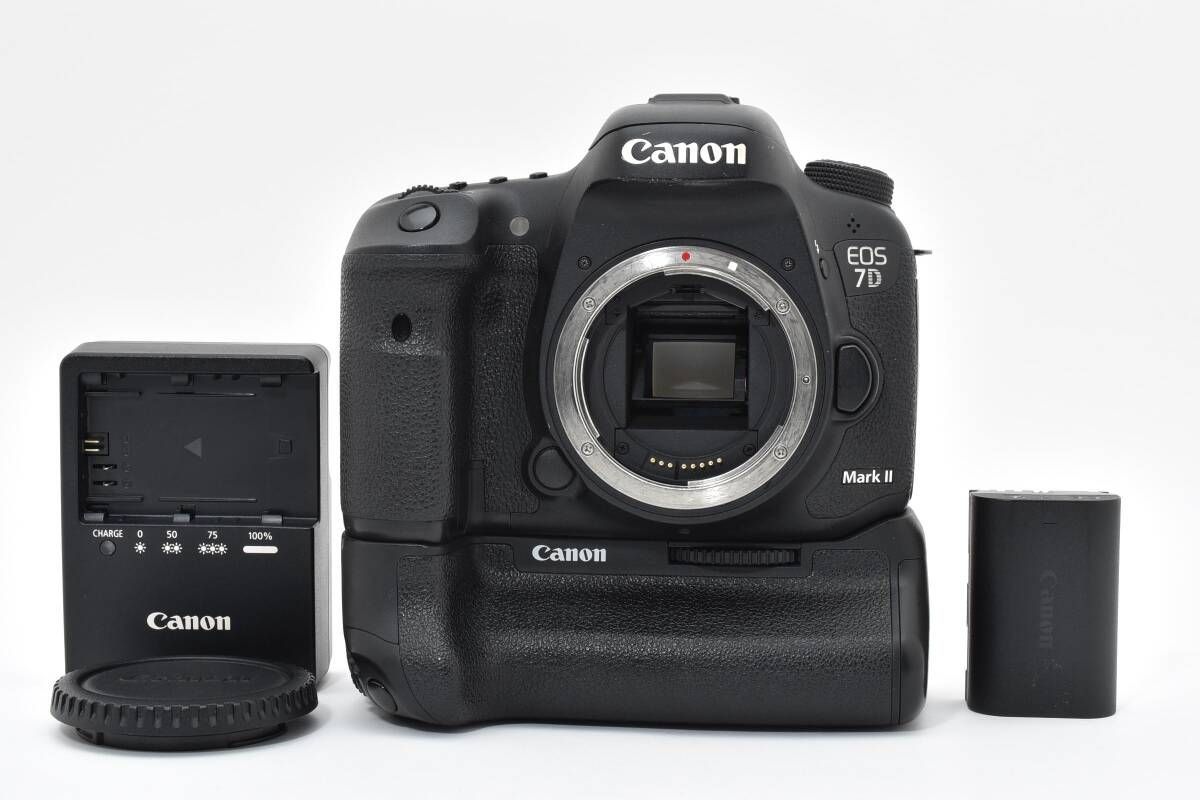 ☆良品☆キヤノン Canon EOS 7D Mark II ボディ＋ BG-E16 バッテリー