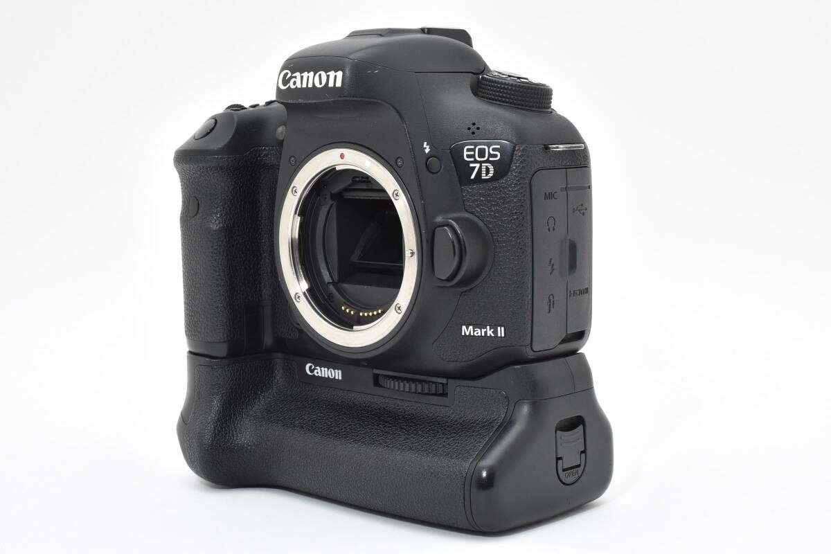 ☆良品☆キヤノン Canon EOS 7D Mark II ボディ＋ BG-E16 バッテリー