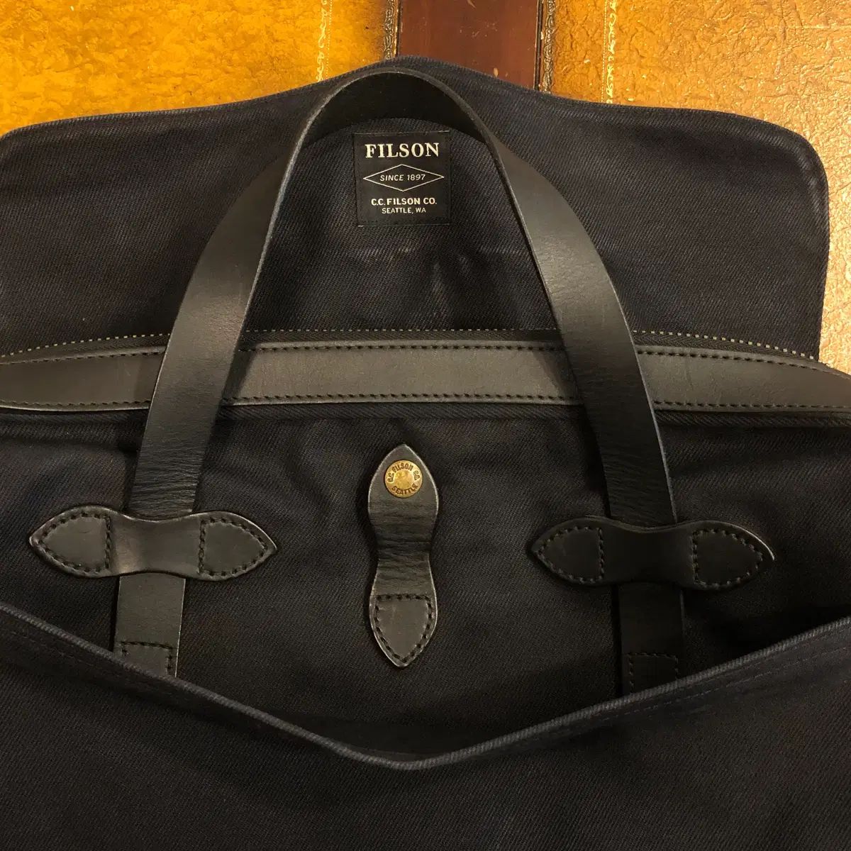 USA製】FILSON フィルソン オリジナルブリーフケース 11070256 USA製