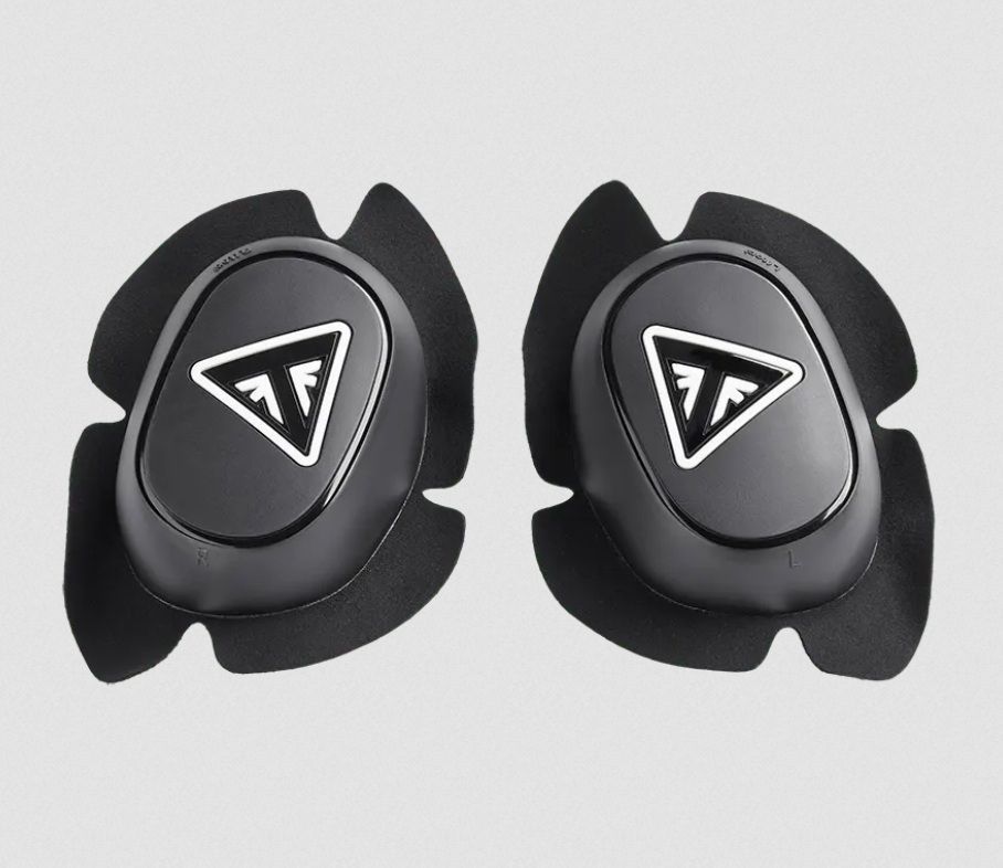 TRIUMPH トライアンフ Triple Knee Sliders (Pair) 7,300円