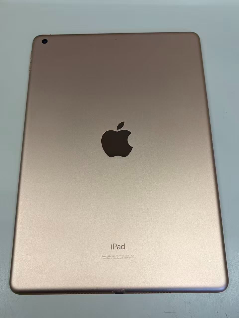 美品 Apple iPad 第7世代 Wi-Fi 128GB Gold ジャンク品 【公式通販】