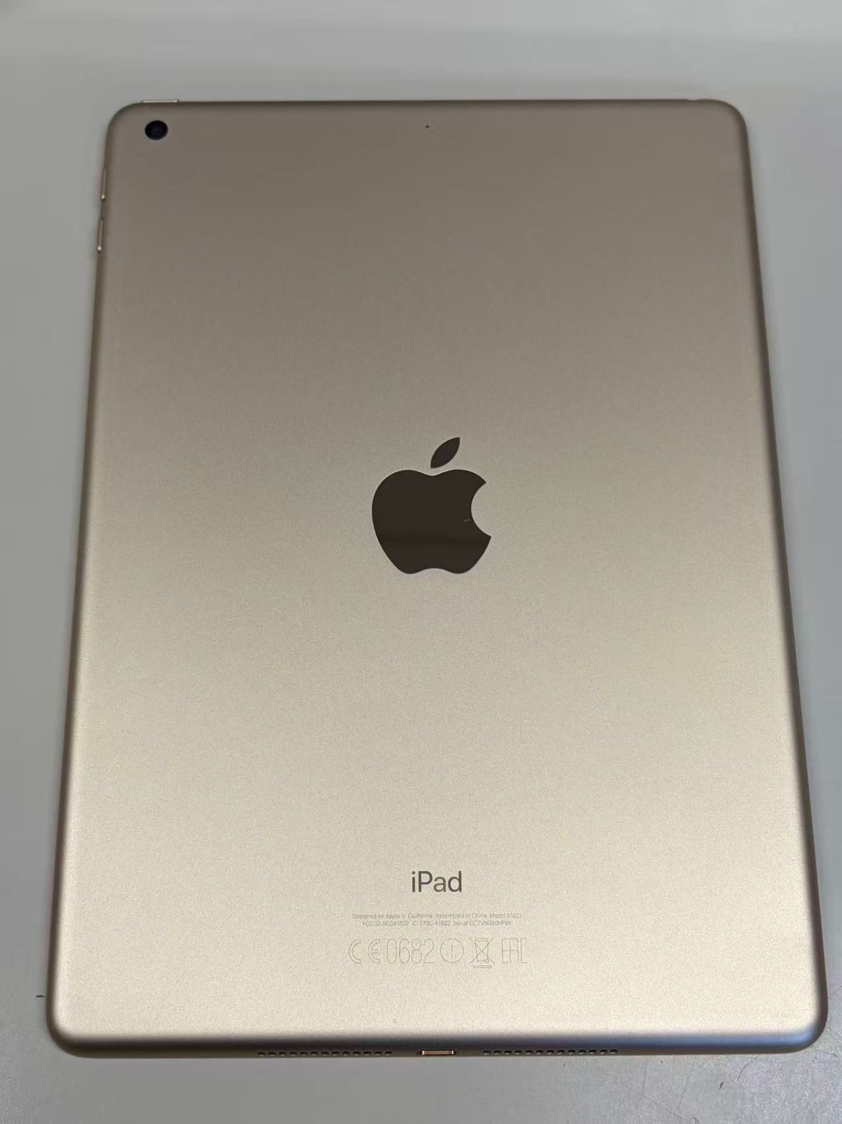 電池97% apple iPad (第5世代) 128GB ゴールド WiFiモデル - メルカリ