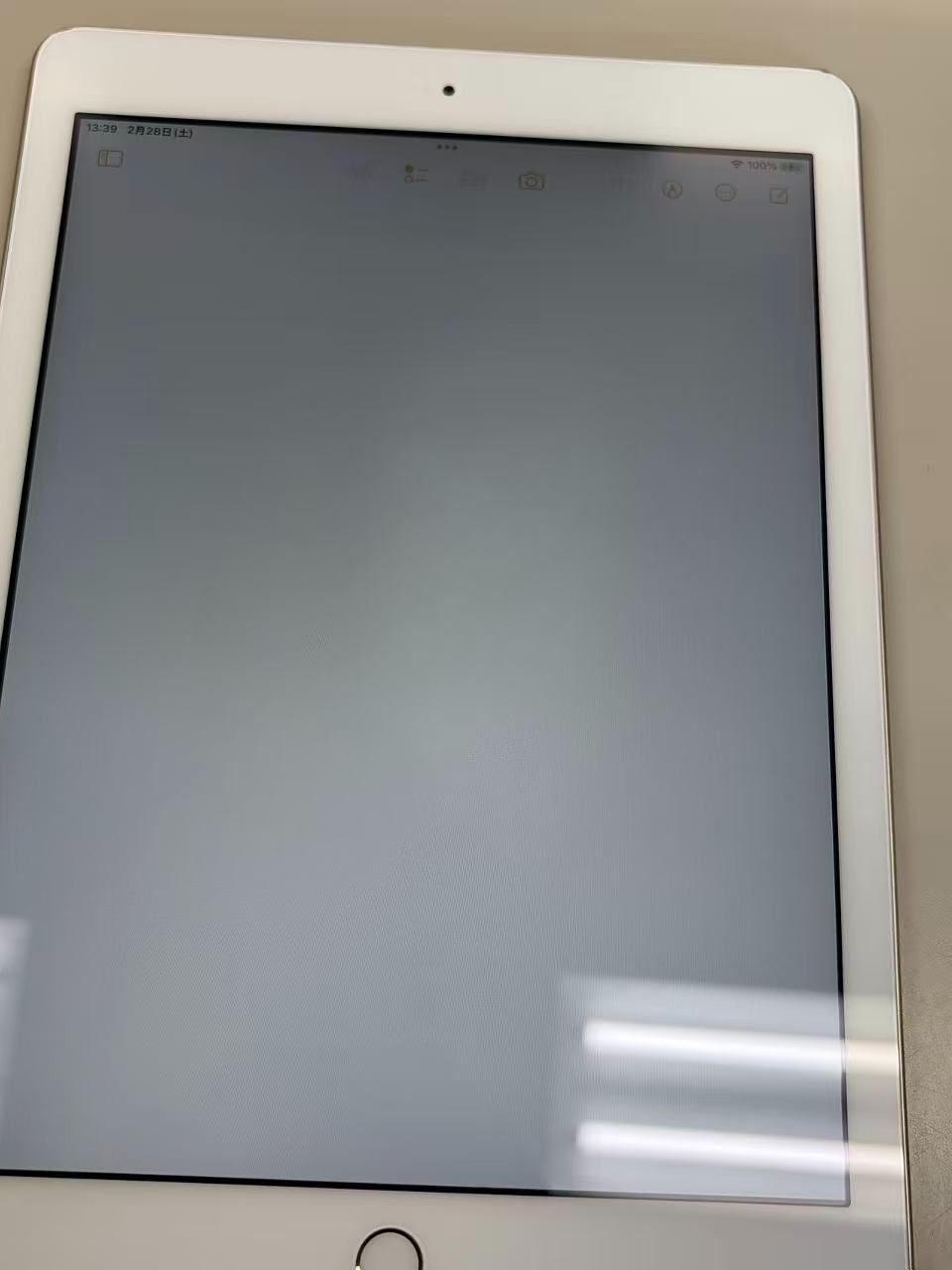 電池97% apple iPad (第5世代) 128GB ゴールド WiFiモデル - メルカリ
