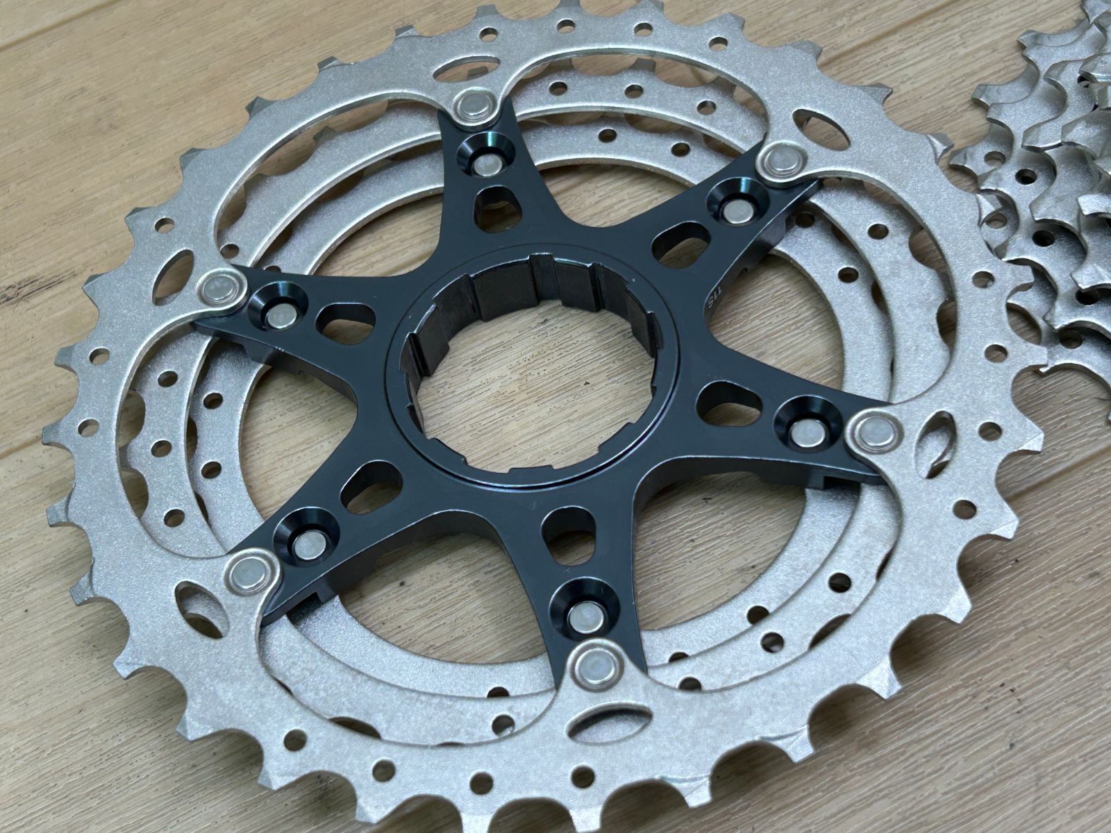 ☆ テルスポ イチ推し!! ほぼ未使用!! SHIMANO ULTEGRA CS-R8000 11s 