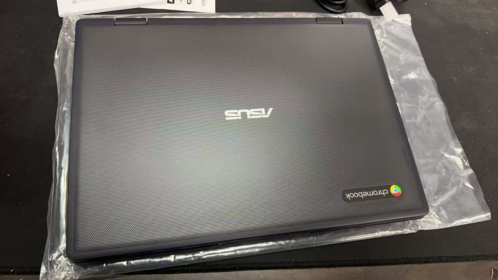 美品】ASUS Chromebook CZ1104FM2A-NS0042 - メルカリ