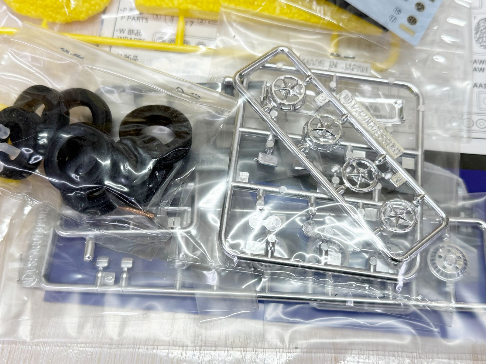 未組立 フジミ 1/32 三菱ふそうキャンター T200系 ダンプ仕様 - メルカリ