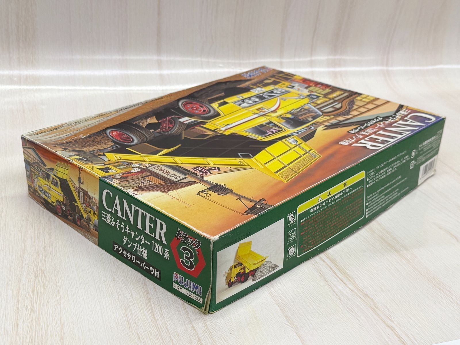 未組立 フジミ 1/32 三菱ふそうキャンター T200系 ダンプ仕様 - メルカリ