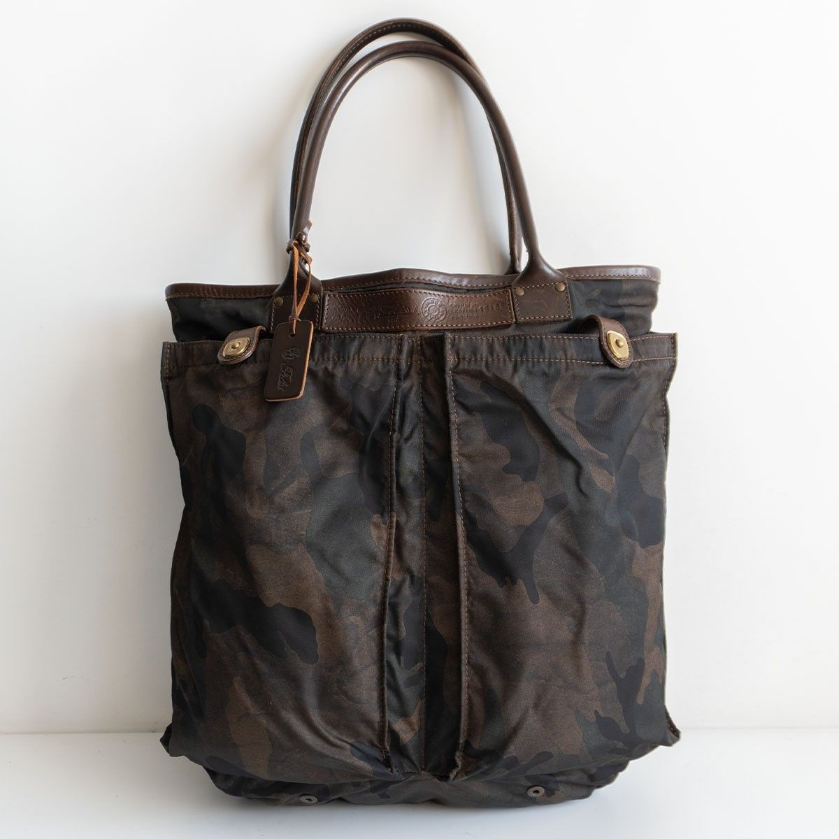 美品】 FELISI 【15-55/CF 迷彩 ヘルメットバッグ】ナイロン×レザー 