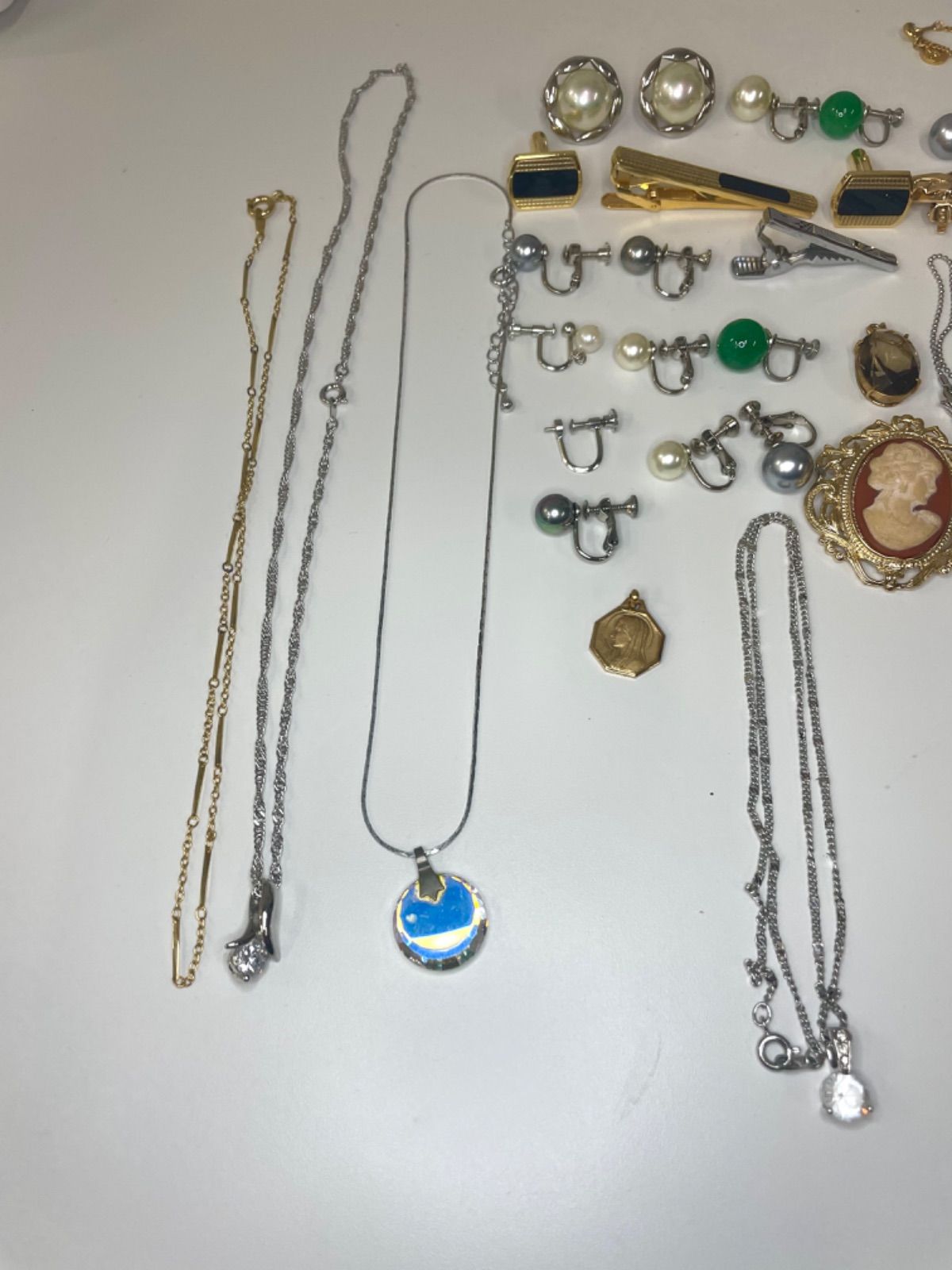 OneMall provides Mercari products: シルバーアクセサリーまとめ K24