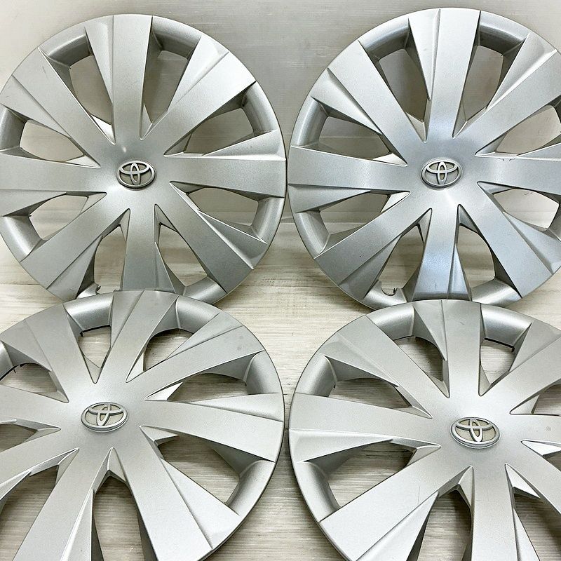 ☆中古品 トヨタ カローラフィールダー 純正鉄ホイールカバー用