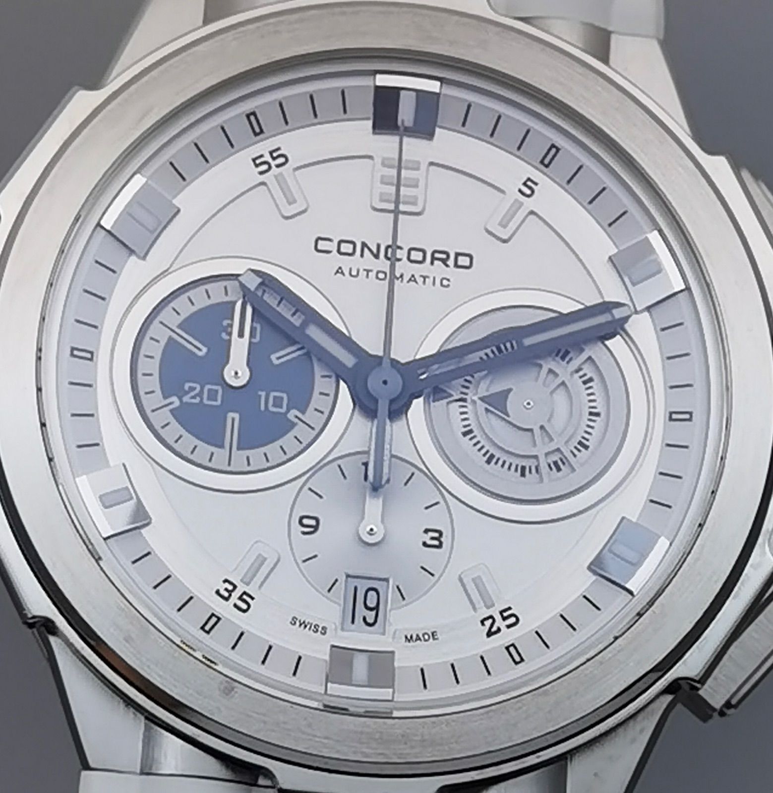 シルバー文字盤