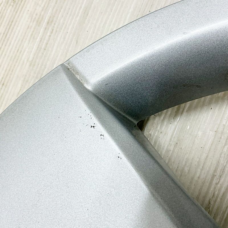 中古品 トヨタ ハイエース 純正 鉄ホイールカバー用 ホイールカバー 4 