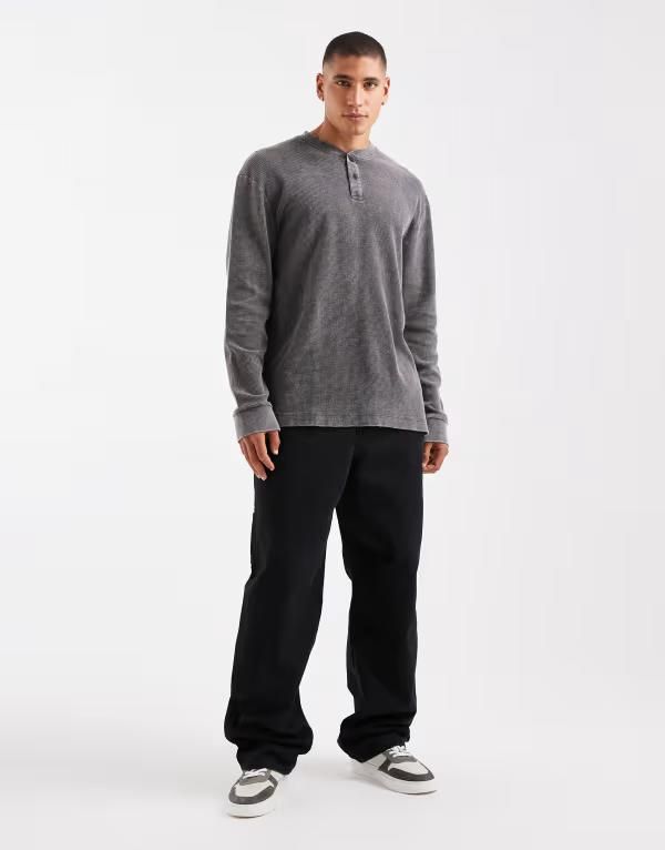 エイソス メンズ トップス Tシャツ ASOS DESIGN oversized henley long sleeve Tshirt in washed black waffle WASHED BLACK ブラック