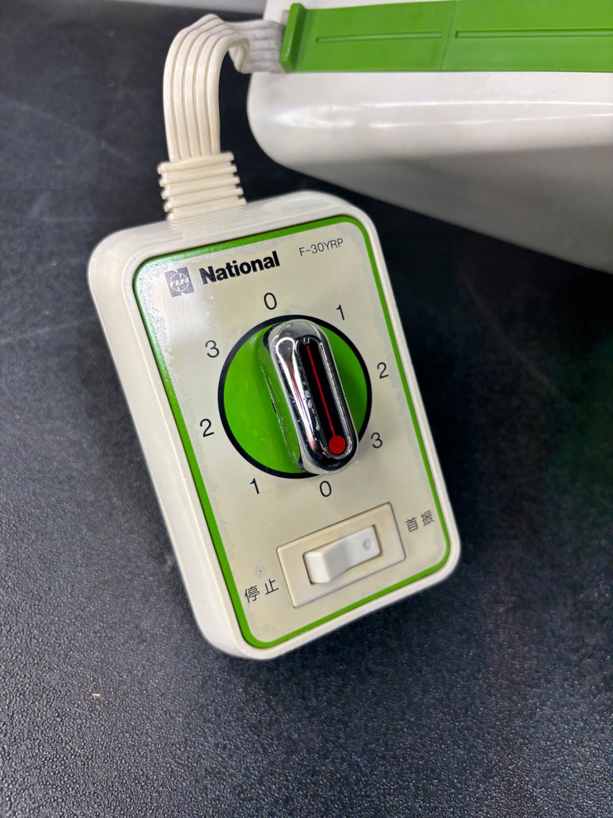 ナショナル 壁掛け扇風機F-30YRP 三枚羽紫色 100V 扇風機 壁掛け