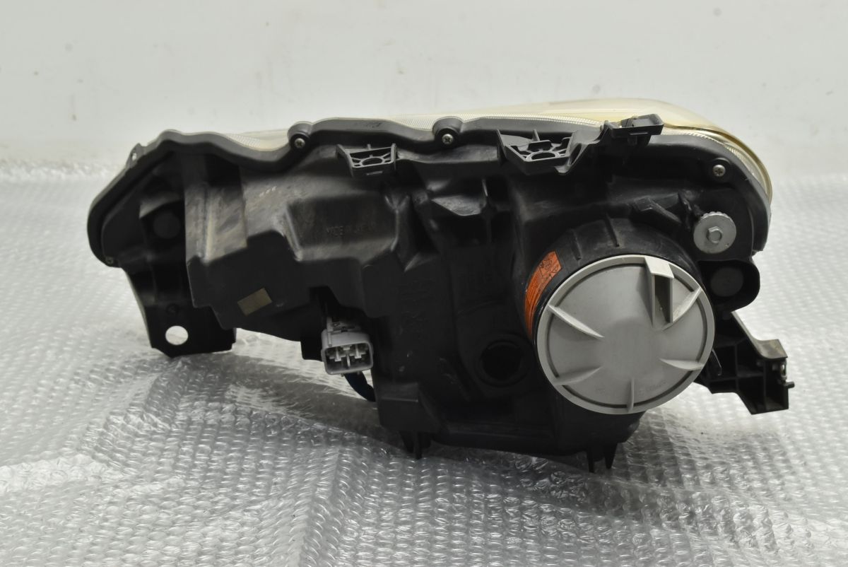 車 86 zn6 前期 純正ヘッドライト HID GTLimited