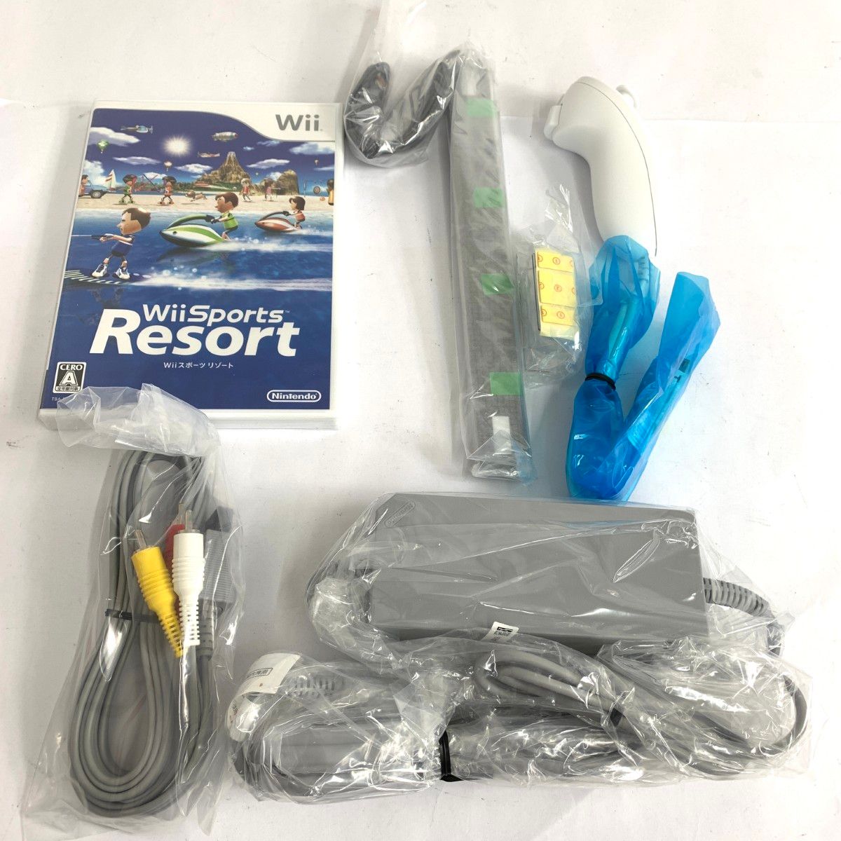 NINTENDO ニンテンドー 任天堂/ゲーム機 Wii本体/Wiiリモコンプラス2個