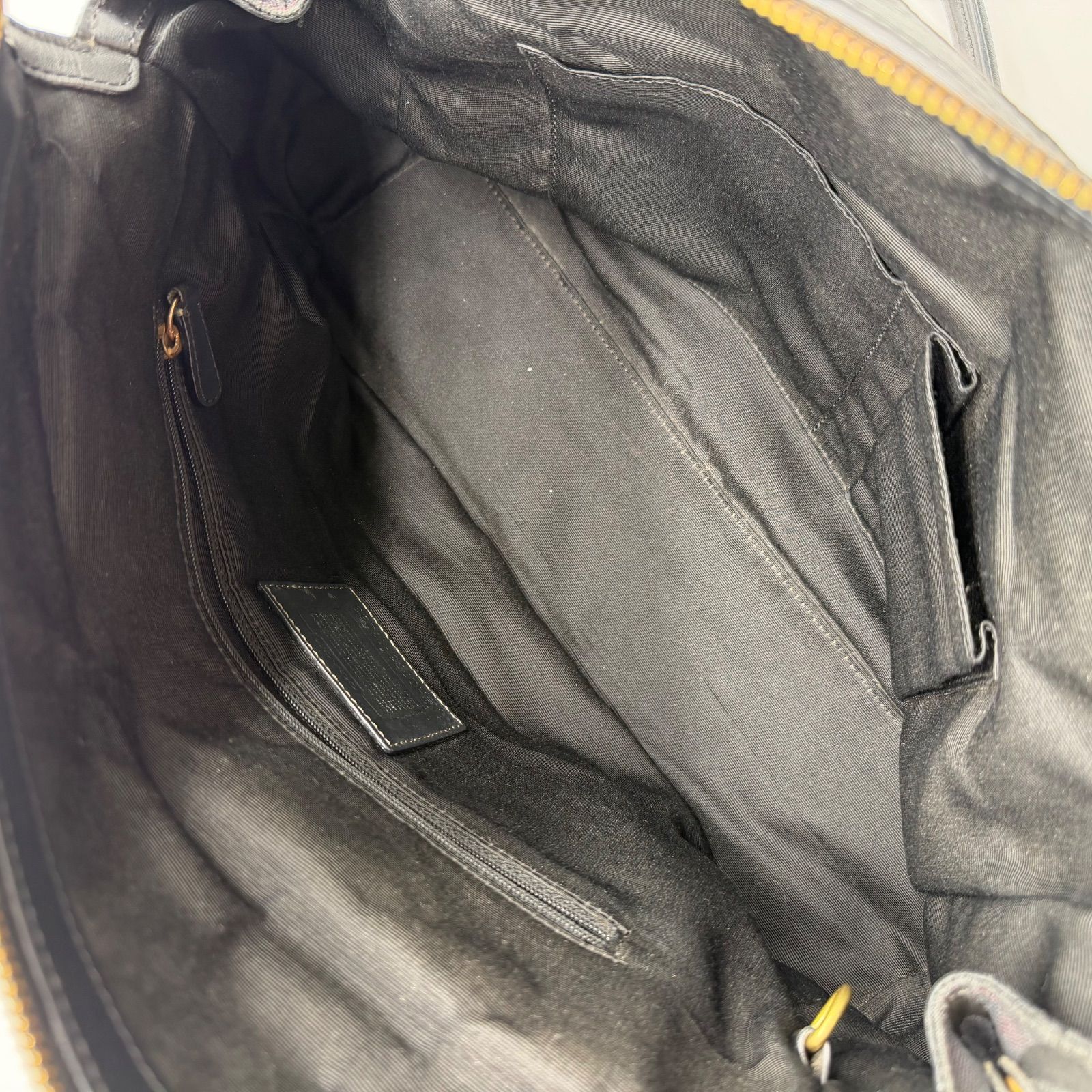 COACH y2k tote bag signature turn lock black leather コーチ ワン