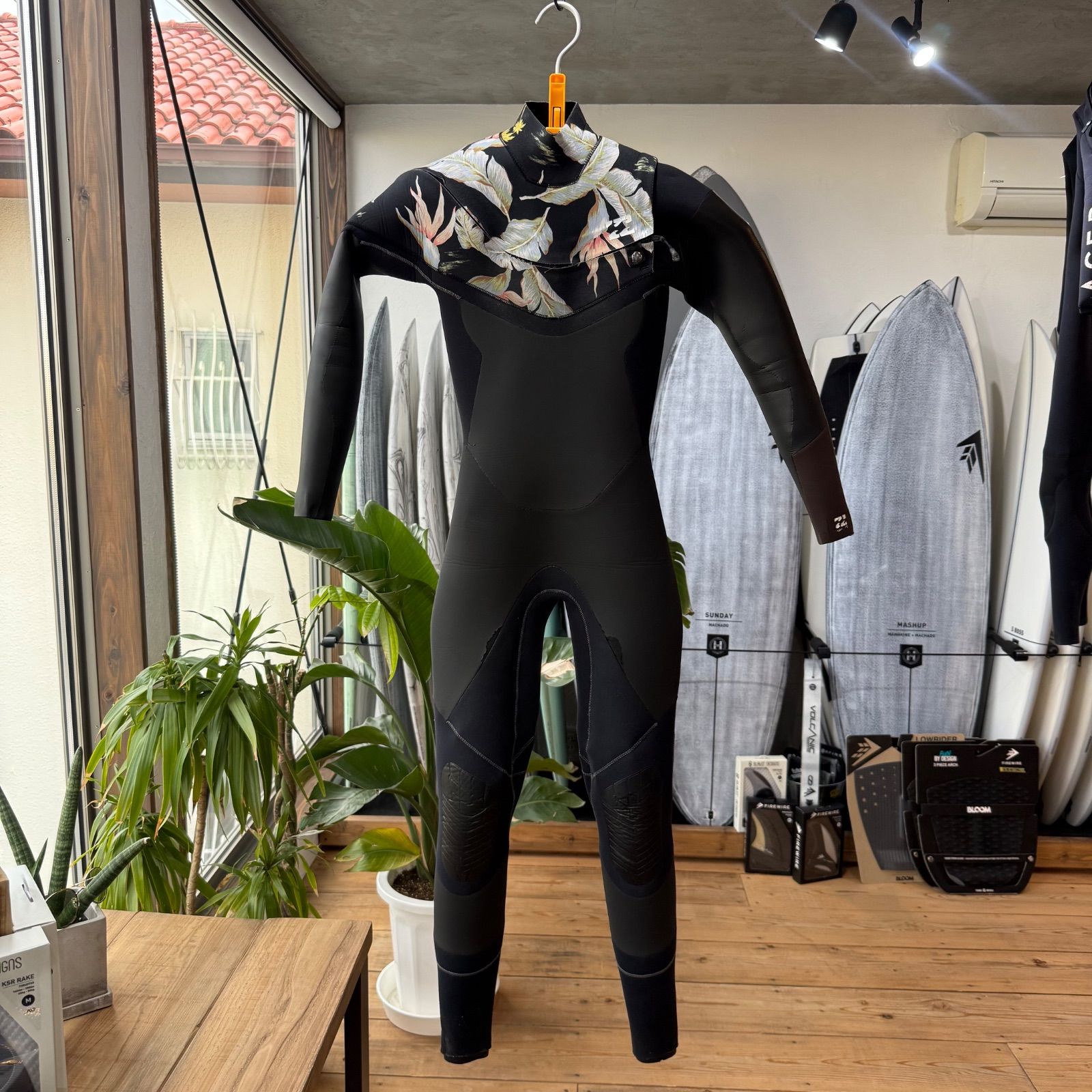 中古 ウエットスーツ セミドライ 5mm×3mm BILLABONG ビラボン 