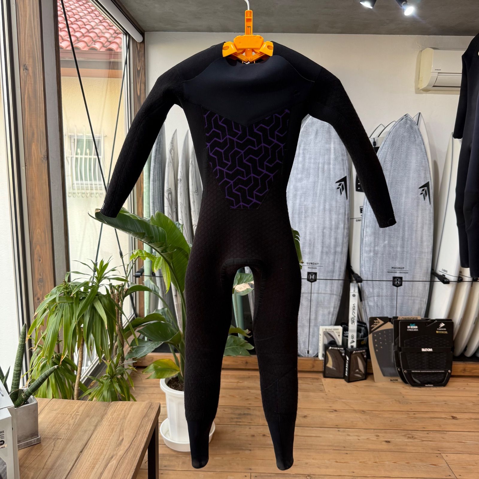 美品 BILLABONG ビラボン ウェットスーツ ３ミリ 5ミリ　セミドライ 中古 ウエットスーツ セミドライ 5mm×3mm BILLABONG ビラボン